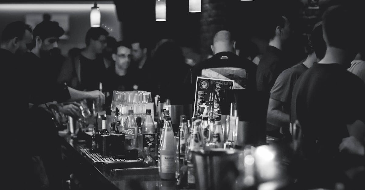 découvrez un univers libertin captivant dans notre club exclusif. rencontrez des personnes partageant les mêmes passions, explorez vos envies dans un cadre élégant et respectueux. faites de nouvelles expériences dans une ambiance conviviale et chaleureuse.