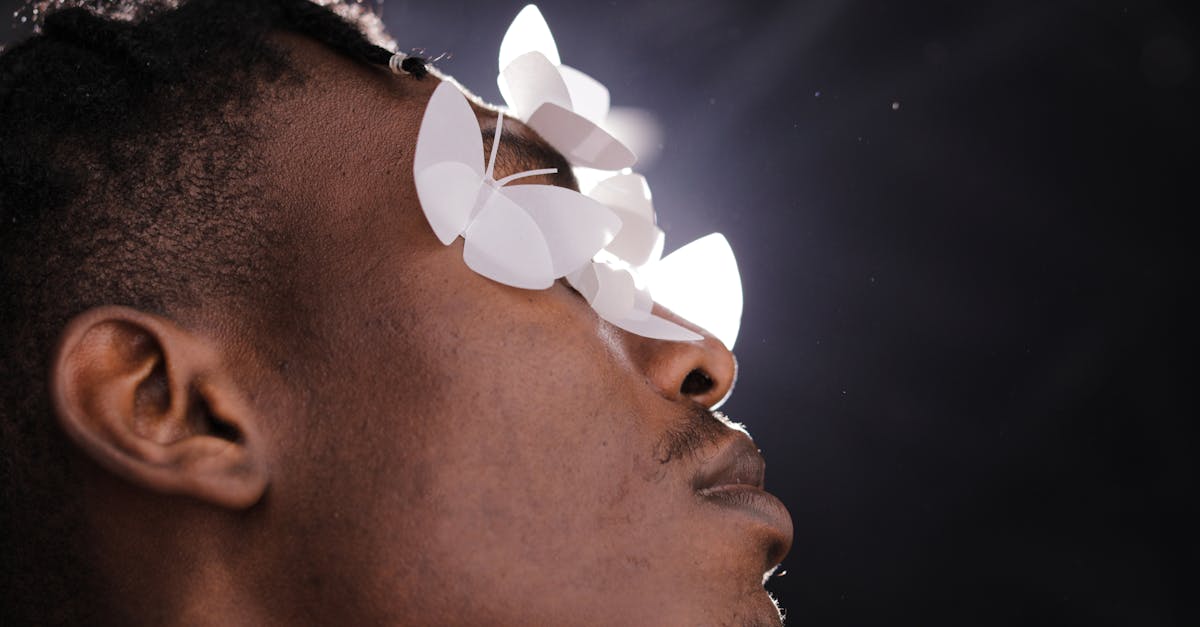découvrez les fantasmes masculins, un monde fascinant où se mêlent désirs, tabous et imagination. explorez comment ces rêves intérieurs peuvent influencer les relations, la perception de soi et la sexualité. plongez dans cette réflexion sur les aspirations et les fantasmes des hommes.